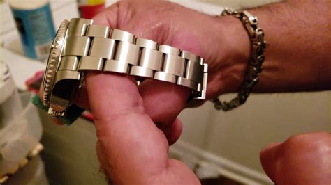 how to remove scratches from rolex bracelet|scratches on Rolex bracelet.